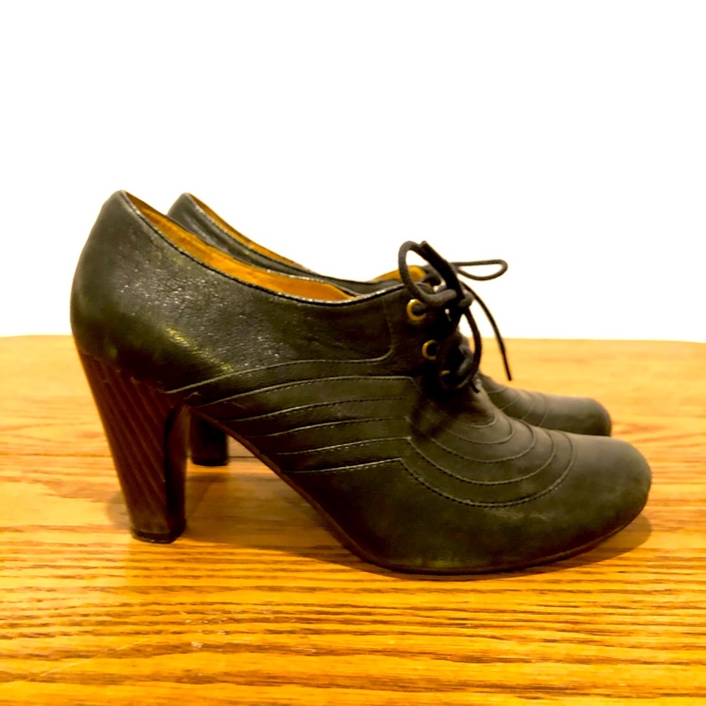 Jeffrey Campbell Leather Size 7